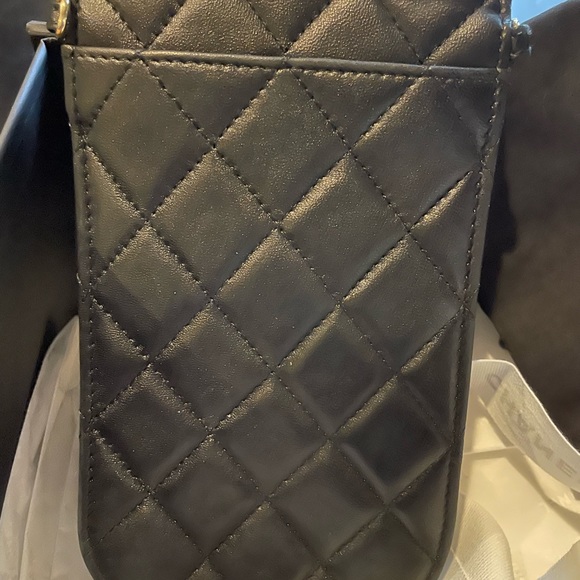 CHANEL Black Quilted Caviar Phone Holder New - Picture 6 of 10